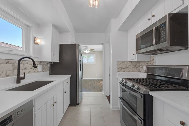 2601 West Street, River Grove, IL 60171