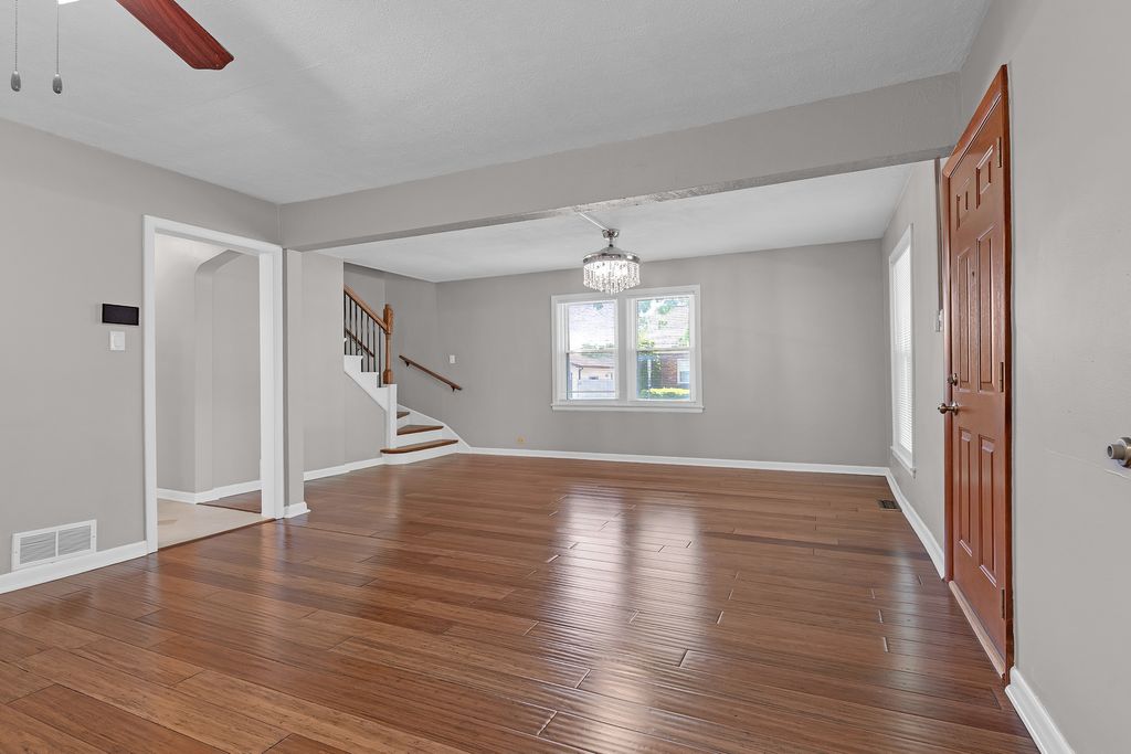 Image 6 of property listing at 2601 West Street, River Grove, IL 60171