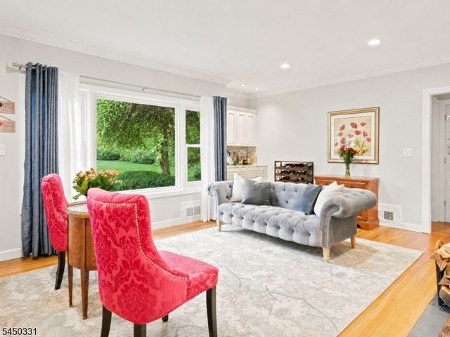 35 Mercier Pl, Berkeley Heights Twp., NJ 07922