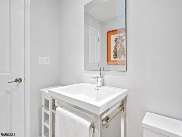 35 Mercier Pl, Berkeley Heights Twp., NJ 07922