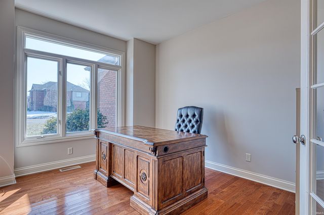 8244 Clearview Drive, Newburgh, IN 47630