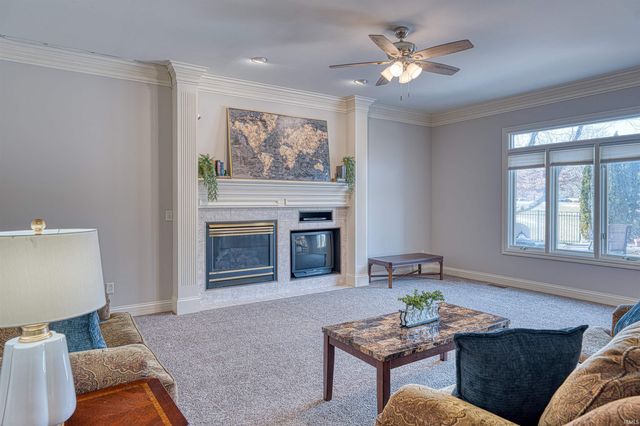 8244 Clearview Drive, Newburgh, IN 47630