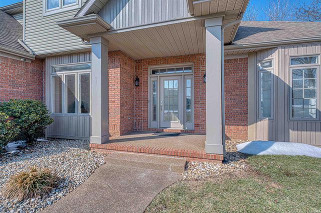 8244 Clearview Drive, Newburgh, IN 47630