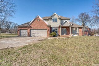 8244 Clearview Drive, Newburgh, IN 47630