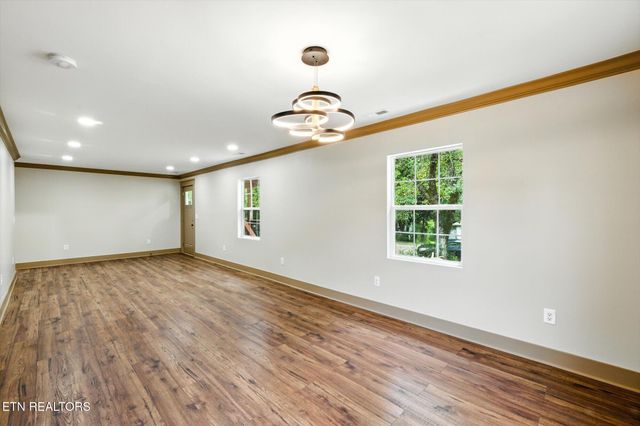 167 Warrior Circle, Oak Ridge, TN 37830