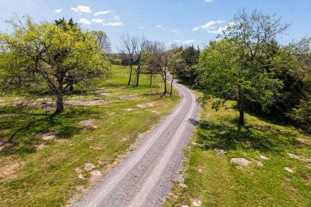 9640 Lascassas Pike, Lascassas, TN 37085