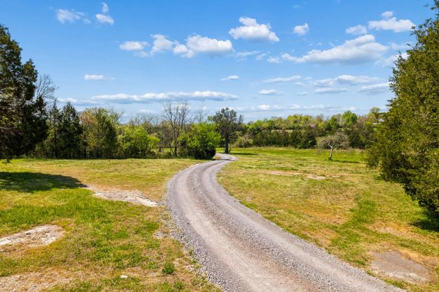 9640 Lascassas Pike, Lascassas, TN 37085