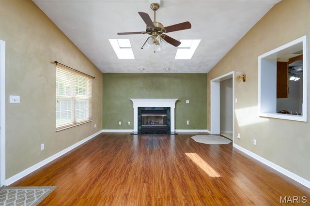 18 Cambridge Drive, Granite City, IL 62040