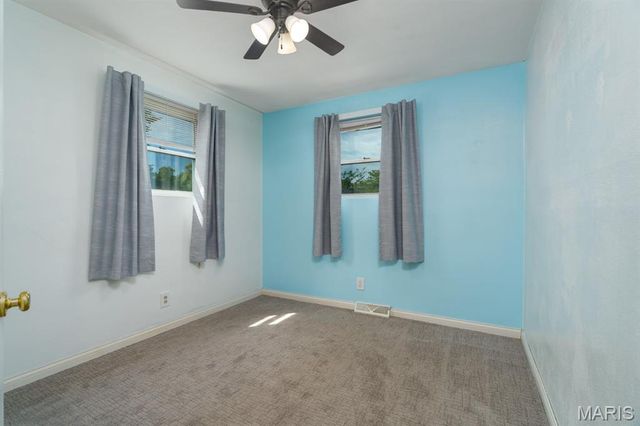 18 Cambridge Drive, Granite City, IL 62040