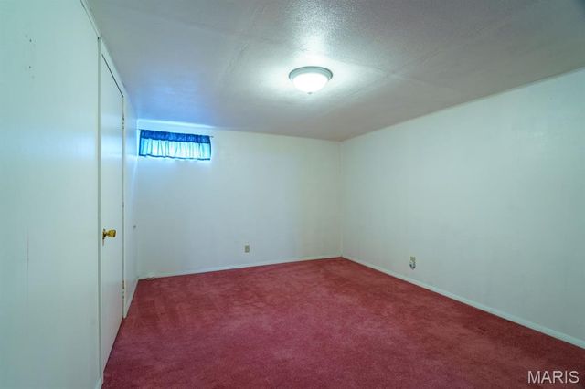 18 Cambridge Drive, Granite City, IL 62040