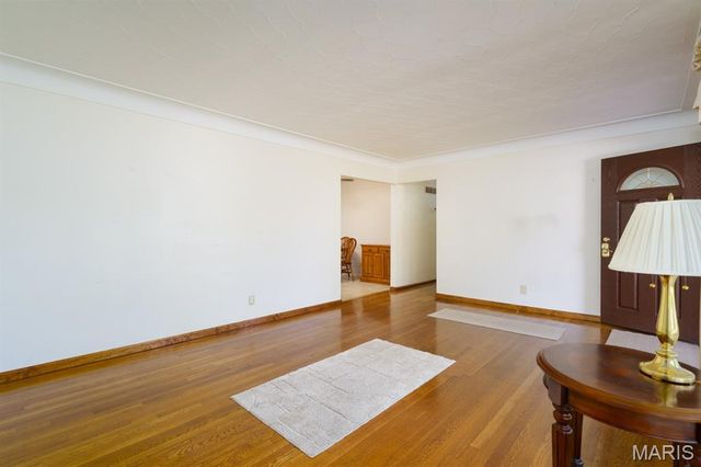 18 Cambridge Drive, Granite City, IL 62040