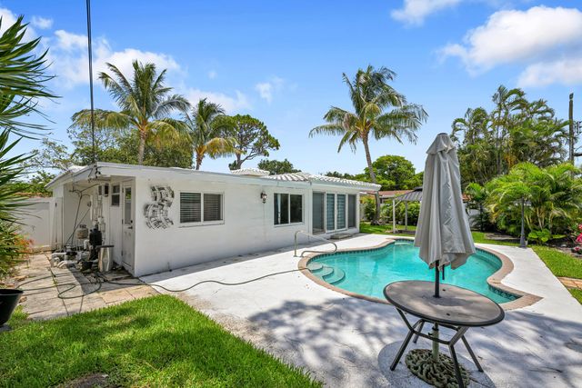 901 SE 12th Avenue, Deerfield Beach, FL 33441