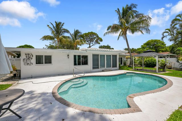 901 SE 12th Avenue, Deerfield Beach, FL 33441