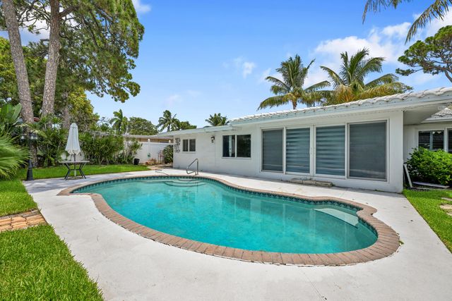 901 SE 12th Avenue, Deerfield Beach, FL 33441