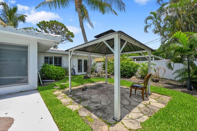 901 SE 12th Avenue, Deerfield Beach, FL 33441