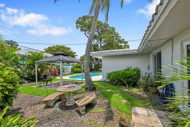 901 SE 12th Avenue, Deerfield Beach, FL 33441
