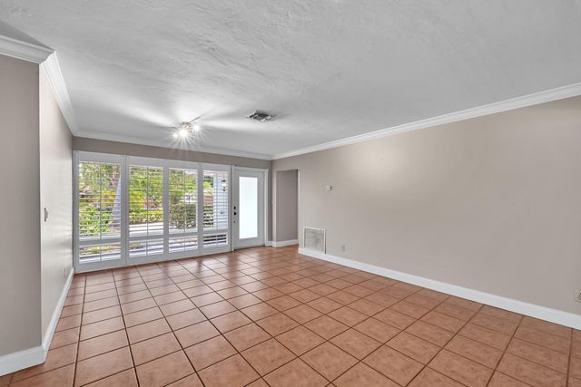 901 SE 12th Avenue, Deerfield Beach, FL 33441