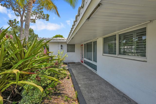 901 SE 12th Avenue, Deerfield Beach, FL 33441