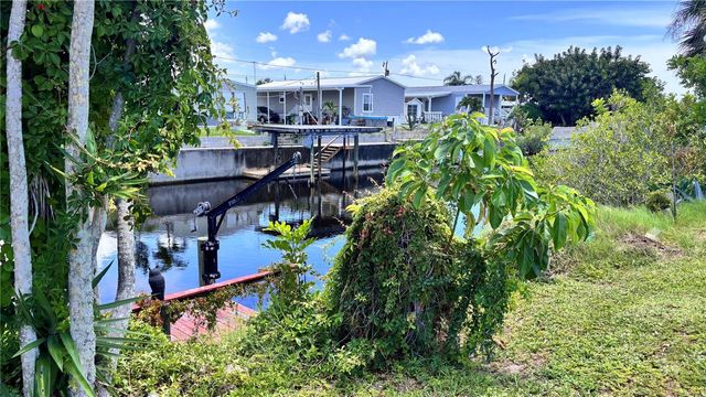 1305 KINGFISHER DRIVE, Englewood, FL 34224