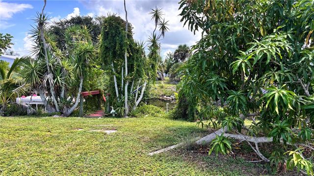 1305 KINGFISHER DRIVE, Englewood, FL 34224