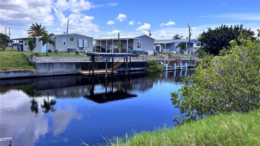 1305 KINGFISHER DRIVE, Englewood, FL 34224