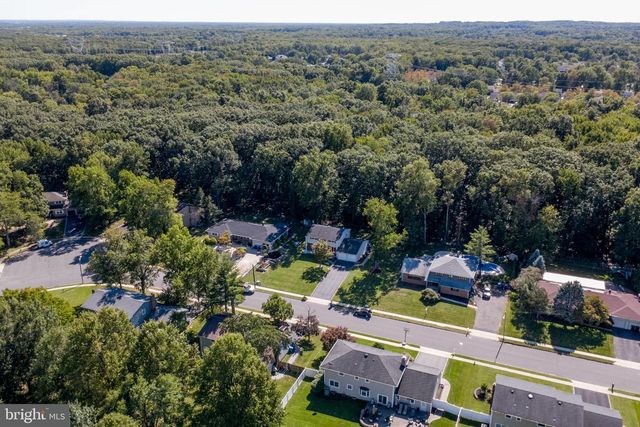 14 WOODMERE RD, North Brunswick, NJ 08902