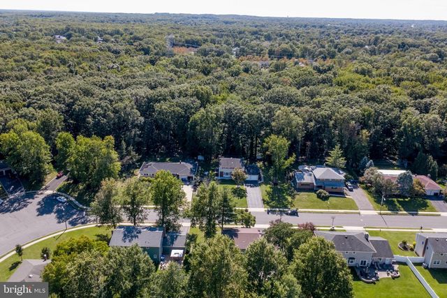 14 WOODMERE RD, North Brunswick, NJ 08902