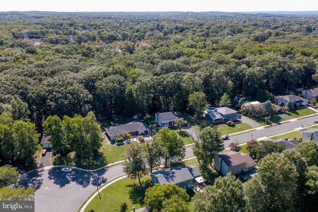 14 WOODMERE RD, North Brunswick, NJ 08902