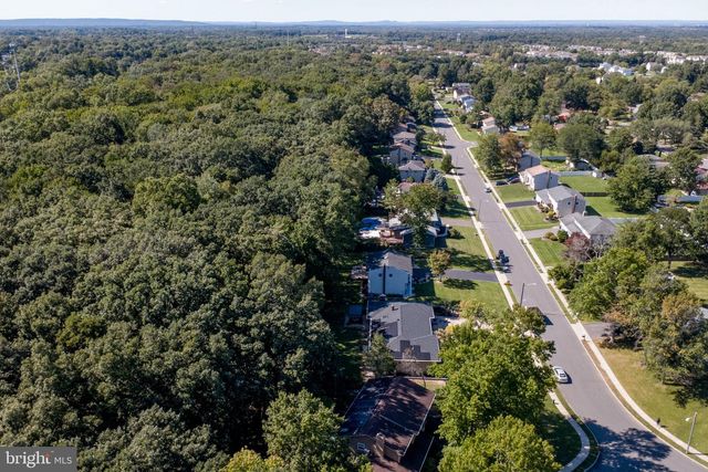 14 WOODMERE RD, North Brunswick, NJ 08902