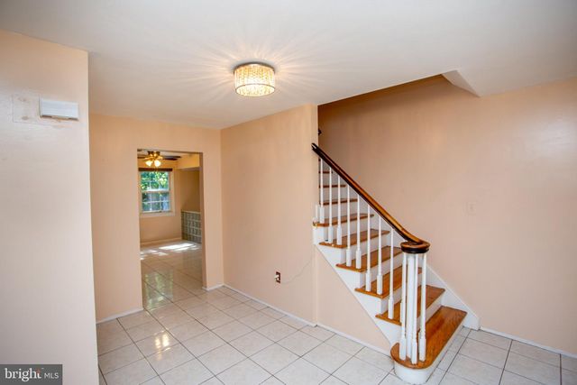 14 WOODMERE RD, North Brunswick, NJ 08902