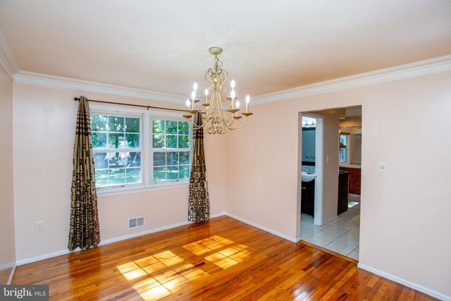 14 WOODMERE RD, North Brunswick, NJ 08902