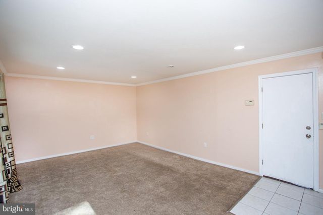 14 WOODMERE RD, North Brunswick, NJ 08902