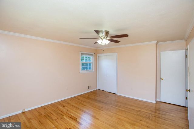 14 WOODMERE RD, North Brunswick, NJ 08902