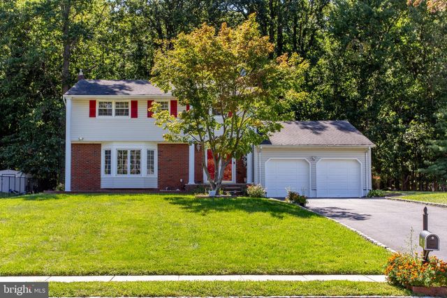 14 WOODMERE RD, North Brunswick, NJ 08902