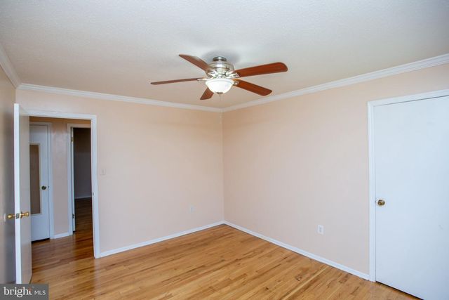 14 WOODMERE RD, North Brunswick, NJ 08902