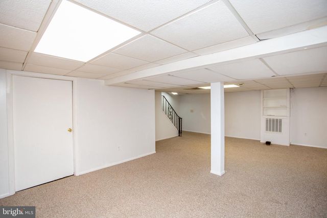 14 WOODMERE RD, North Brunswick, NJ 08902