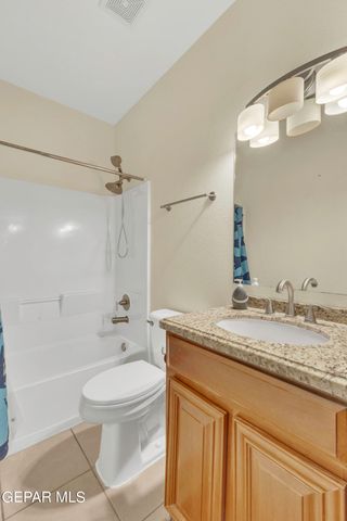 636 Keagle Road, Socorro, TX 79927