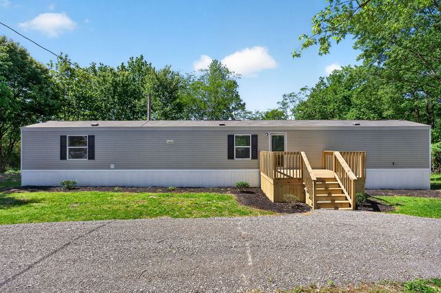 8380 Chaffin Rd, Baxter, TN 38544