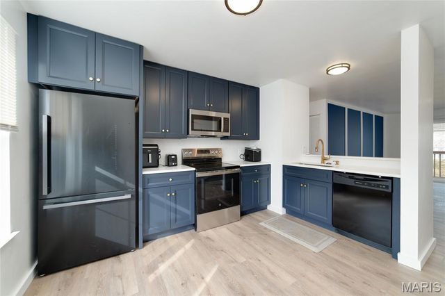 14225 Cape Horn Place, Florissant, MO 63034