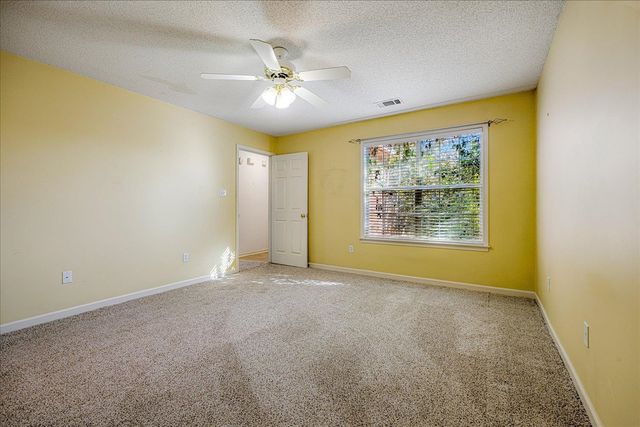 624 E ASHLEY GLEN CIR, Memphis, TN 38018