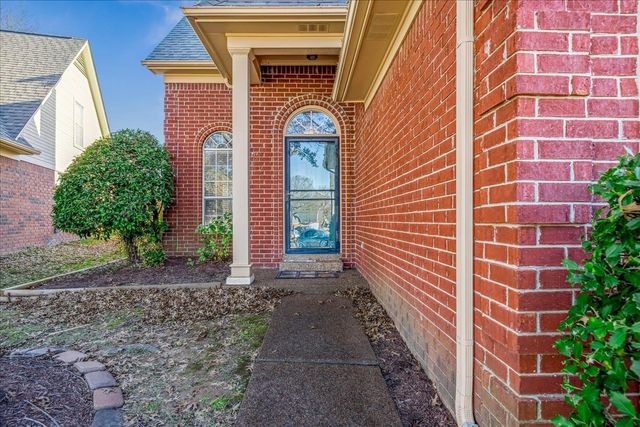 624 E ASHLEY GLEN CIR, Memphis, TN 38018