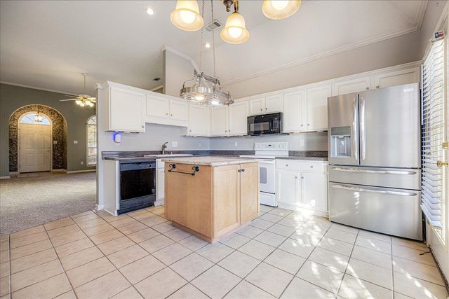 624 E ASHLEY GLEN CIR, Memphis, TN 38018