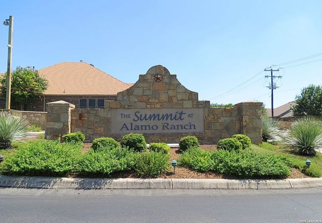 5319 Saffron Rose, San Antonio, TX 78253