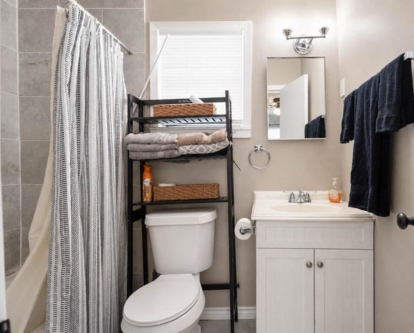 4019 Garrow Street, Houston, TX 77003
