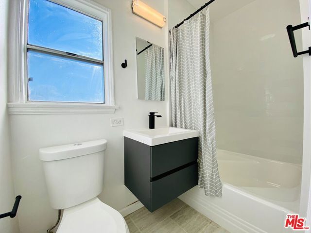 2200 S Normandie Avenue, Los Angeles, CA 90007