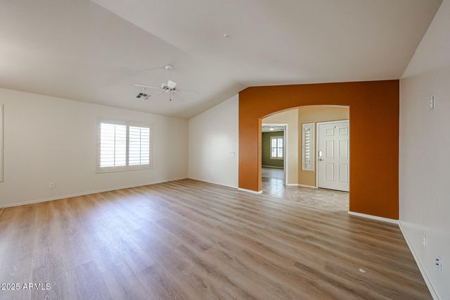 12845 W MILTON Drive, Peoria, AZ 85383