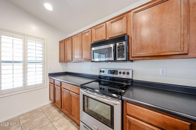 12845 W MILTON Drive, Peoria, AZ 85383