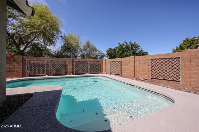 12845 W MILTON Drive, Peoria, AZ 85383