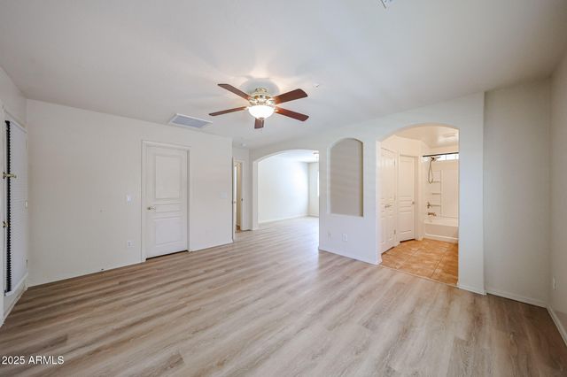 12845 W MILTON Drive, Peoria, AZ 85383