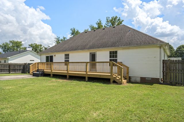 394 Buckingham Blvd, Gallatin, TN 37066